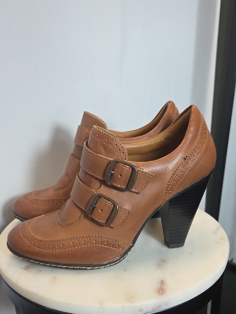 Eurosoft Women’s Tan Leather Buckle Heel Shoes Size 10